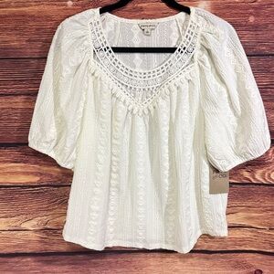 FRYE AND CO. Cream Embroidered Blouse